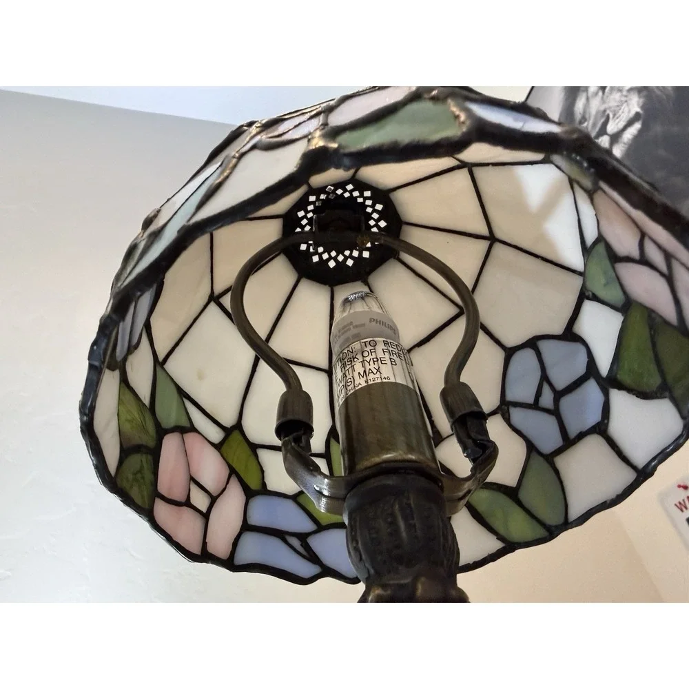 Vintage Tiffany Style Accent Table Lamp Pink Blue Roses Stained Glass Flower 13